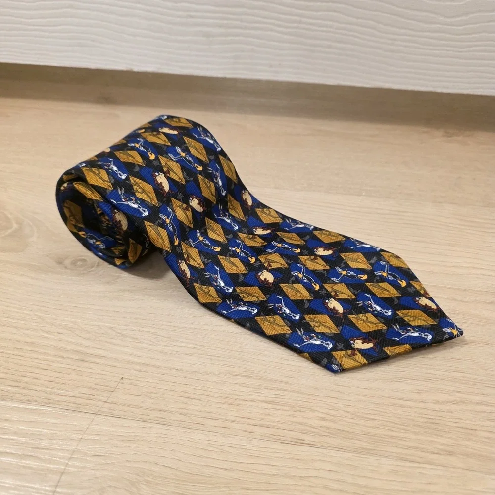 Looney Tunes Mania‎ Black Blue Gold Diamond Taz Daffy Bugs Bunny Cartoon Tie